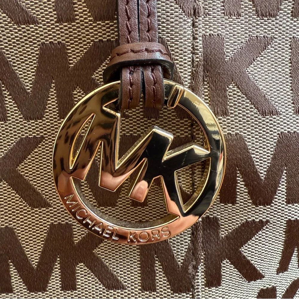 Michael Kors Tote Bag Great Condition - Picture 7 of 13